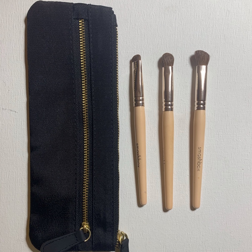 Smashbox 3-piece Eye Shadow Brush Set w/ black bag